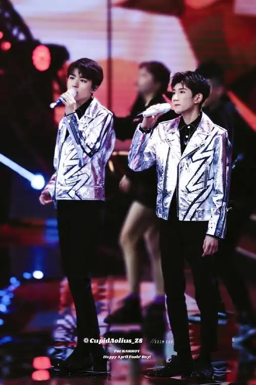 凯源超话  383036303637#愚人节站姐团建#  393833