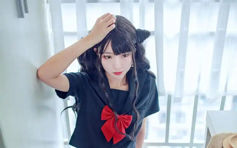 华为原装壁纸美女