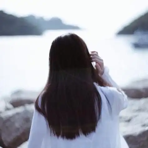 女生头像背影气质成熟图文