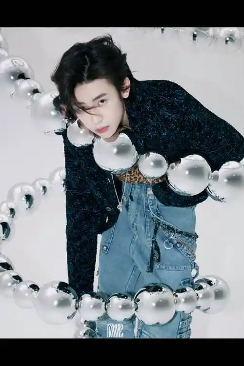 哇塞,小鬼王琳凯超级棒啊!各种表现真的太惊艳了,又帅又酷,好喜欢!