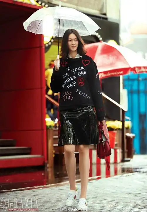 红秀明星街拍#刚刚取得奥运金牌的中国女排队长惠若琪@元气少女惠