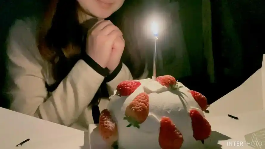 一个人过生日的仪式感25岁是人生最美好的年纪