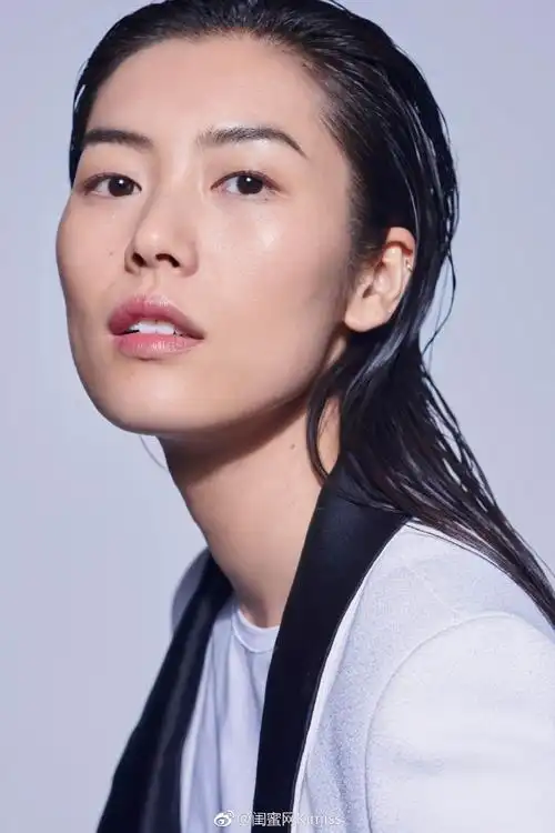 气泡水精华##你的肌础够好吗