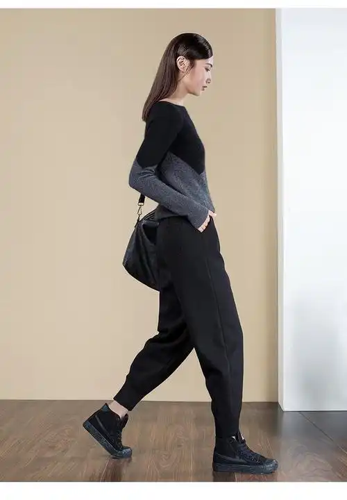 今年新出一款女裤,叫"萝卜裤"不挑身材不挑年龄,谁穿谁好看