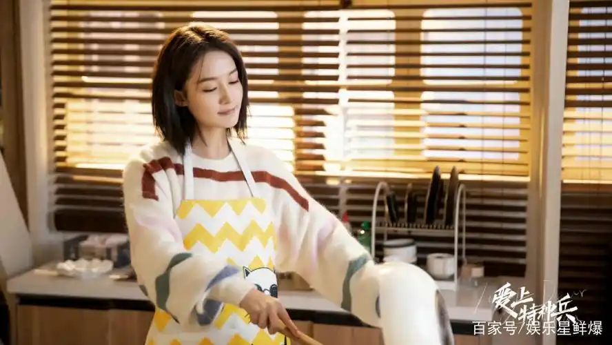 职业女性or猫系女友?正在追《爱上特种兵》的我也爱上李沁了!