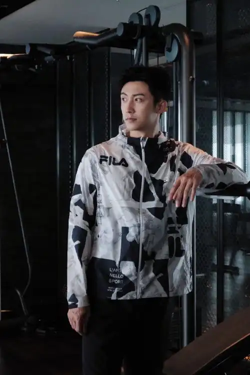 黄景瑜南京#黄景瑜的身材保持真是很厉害了,几乎没见过身材走训的