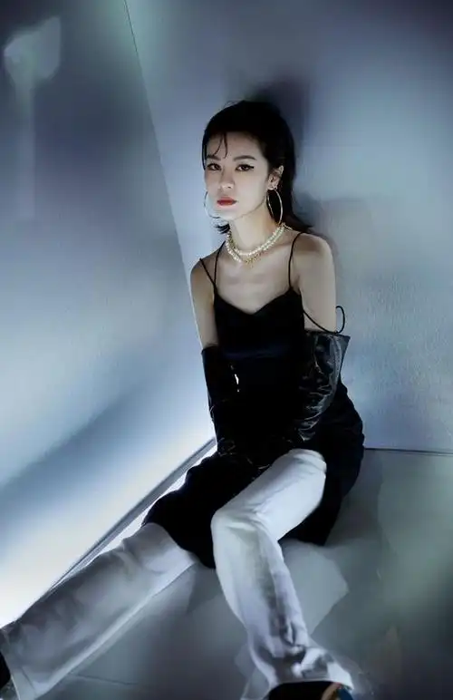 精美图集郁可唯知性优雅的女歌手