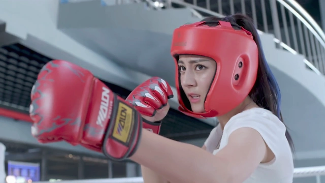 麻辣变形计迪丽热巴绝不认输美女搏击精彩