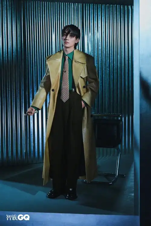 朱一龙超话@朱一龙登杂志三月刊封面写真曝光.全新风格来袭!