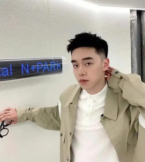 清爽发型周口染发周口染发周口烫发周口染发周口烫发#周口男生理发