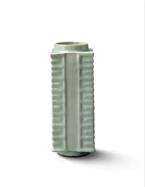 5066南宋龙泉窑青釉琮形瓶