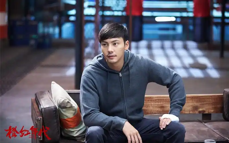 陈伟霆《橙红年代》剧照图片壁纸