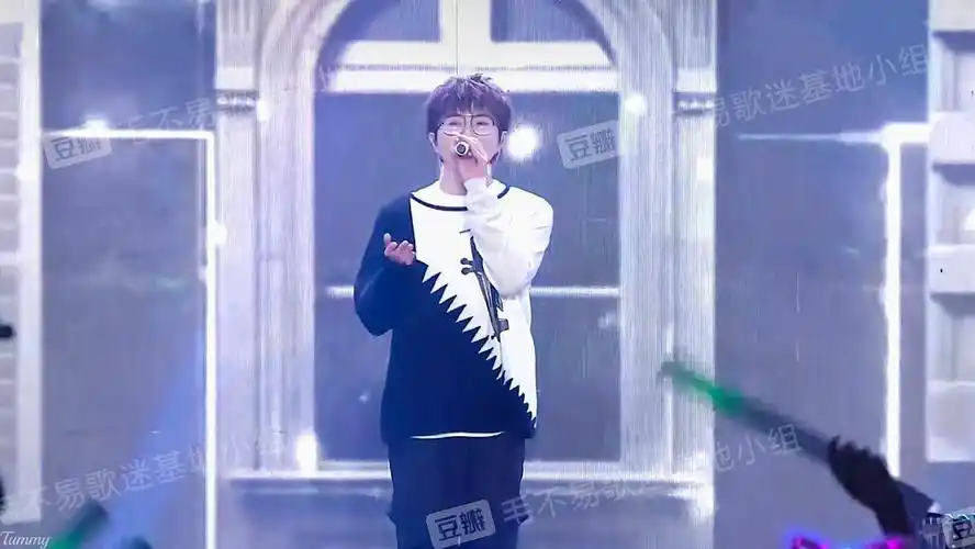 毛不易绝美壁纸更新