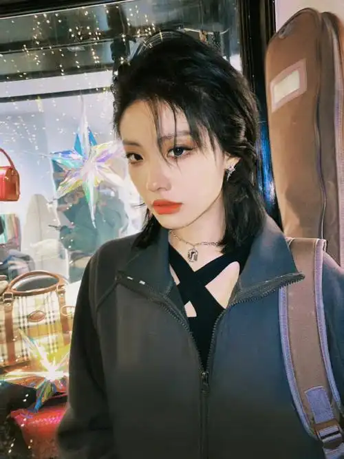 喻言微博更新救命是爱情的beginning