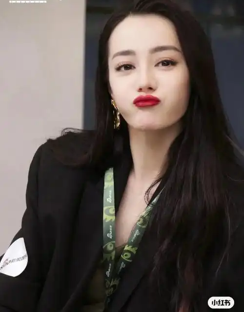 热巴真的好可爱呀