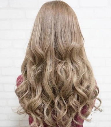 苦亚麻色适合什么肤色女生苦亚麻色头发图片