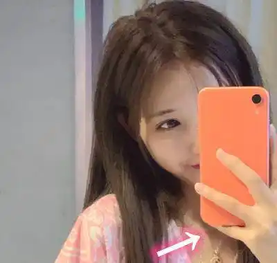 套璐璐自拍照半截手指不见,被网友质疑p图后,她的