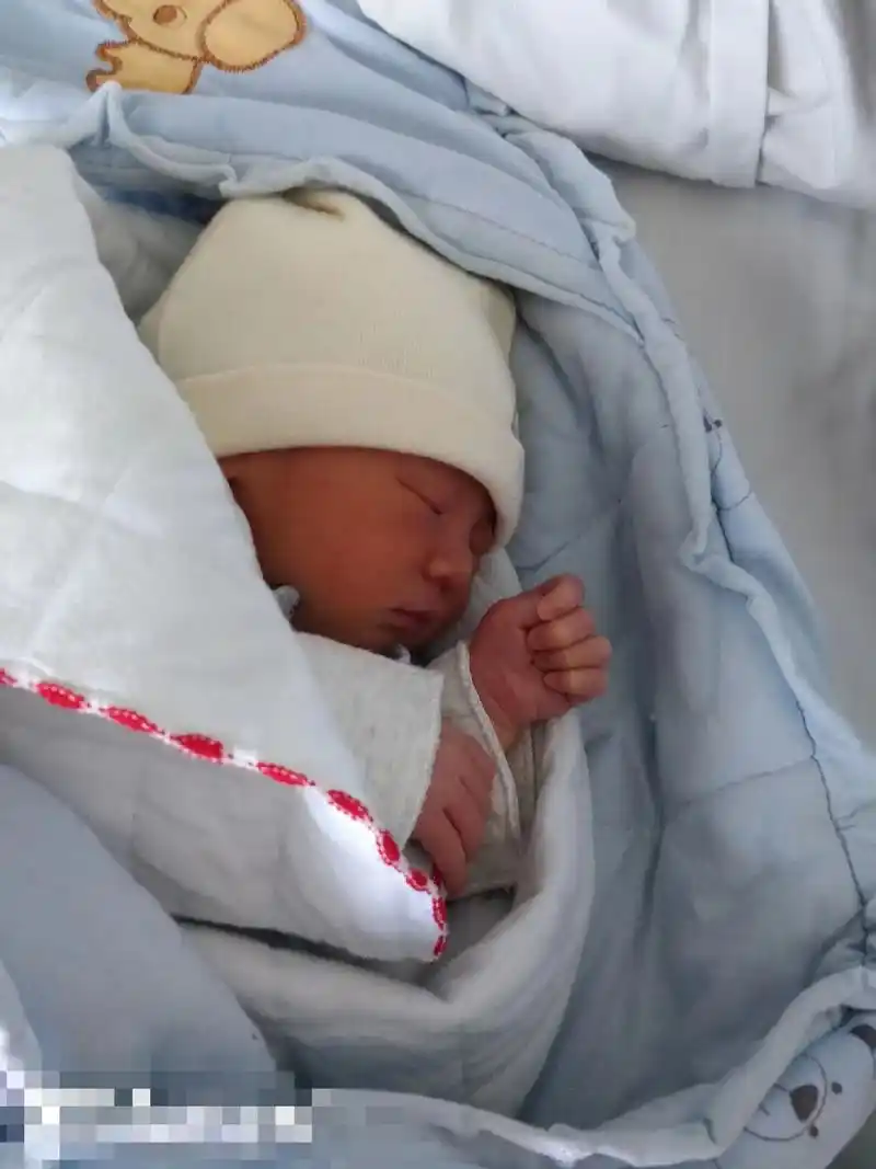 咋俩认识3个月了,妈妈跟你说句心里话,希望你别记在心上就行, - 抖音