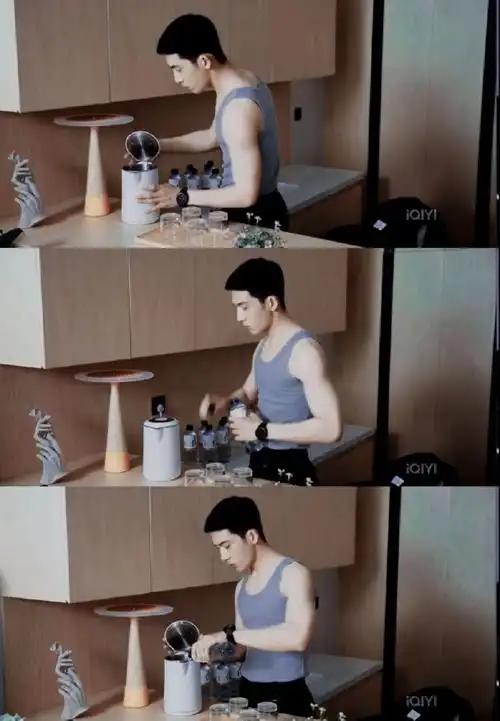 井柏然出浴镜头#《归路》路炎晨的腹肌谁还没看!