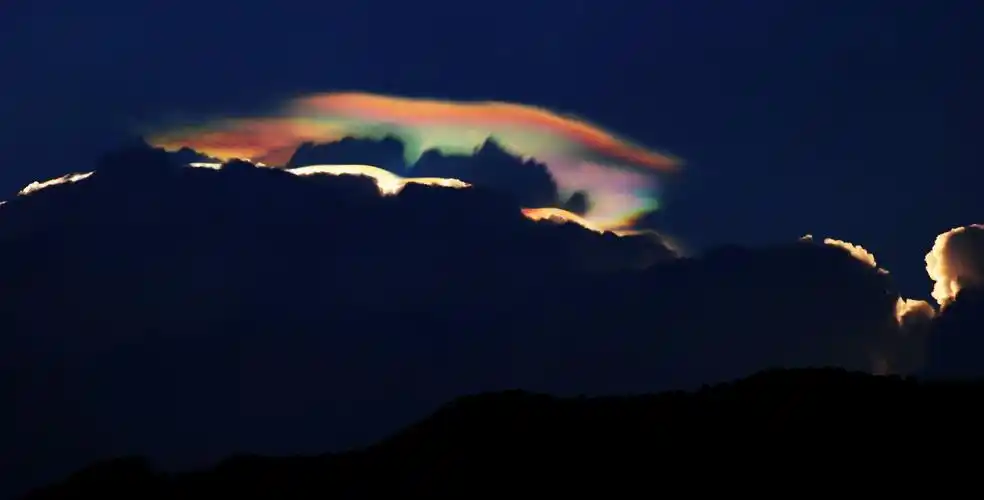 (原创)七色彩云,祥瑞否?