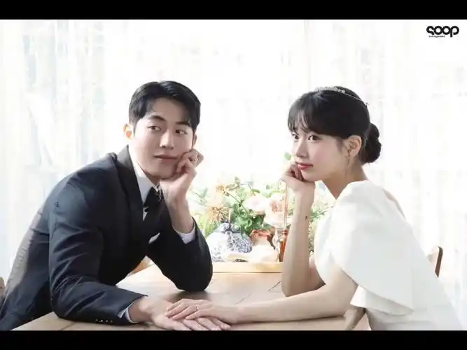 南柱赫裴秀智的婚礼请柬太甜了