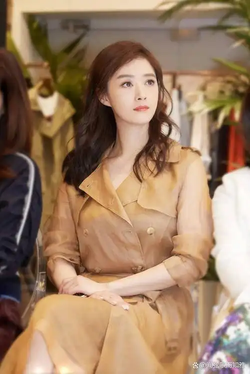 蒋欣在新剧《潜行者》中演技炸裂表现亮眼,有网友说这个陶玉玲比