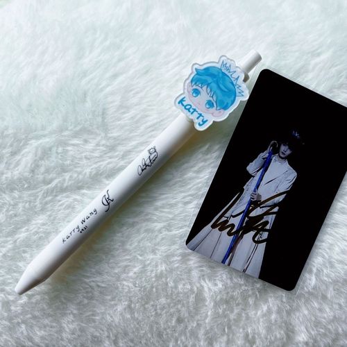 王俊凯创意按动中性笔明星应援周边学生书法练字考试黑笔学习用品