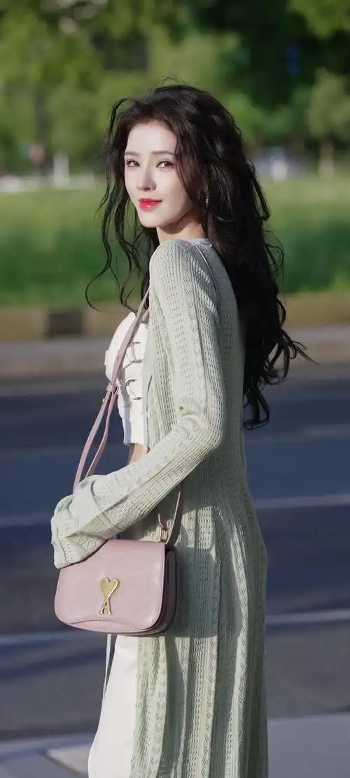 美女系列壁纸第740期-张予曦