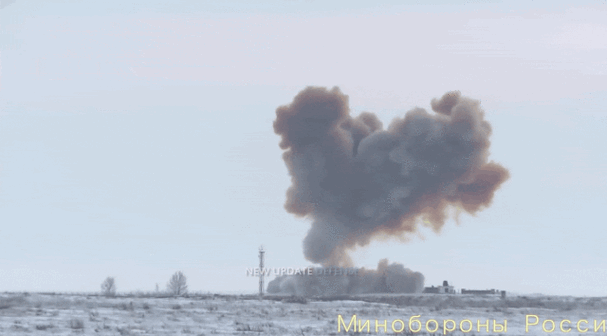 仍旧很强大,近年来也是陆续换装了各种先进武器装备,不仅包括战斗机