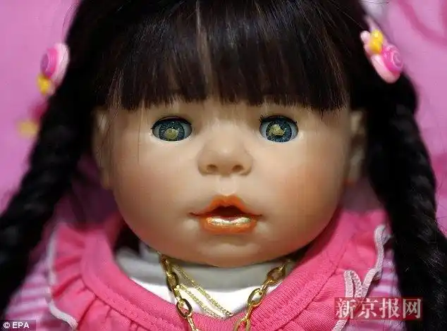 泰国鬼娃娃有灵性允许坐飞机有专属座位