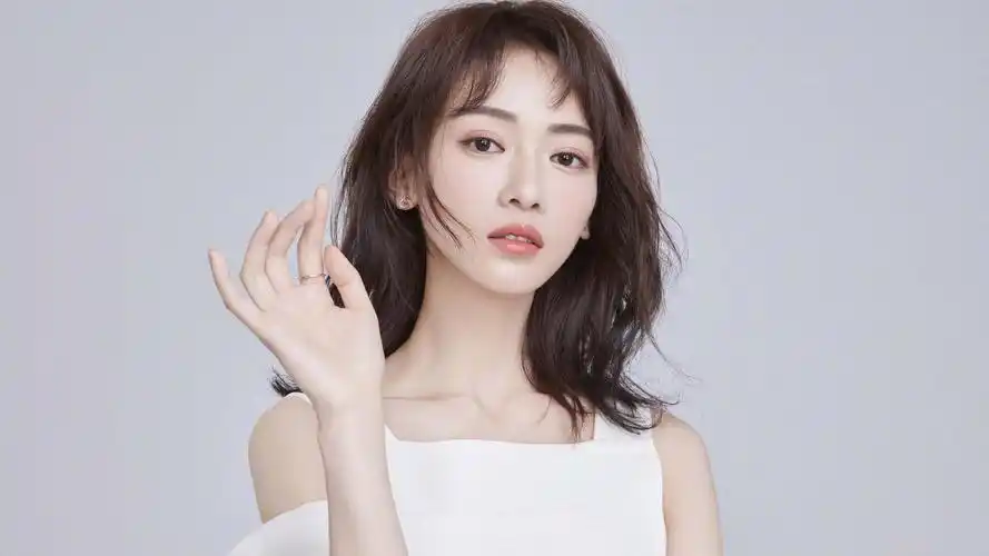 吴谨言夏日清新迷人写真,大陆明星-回车桌面