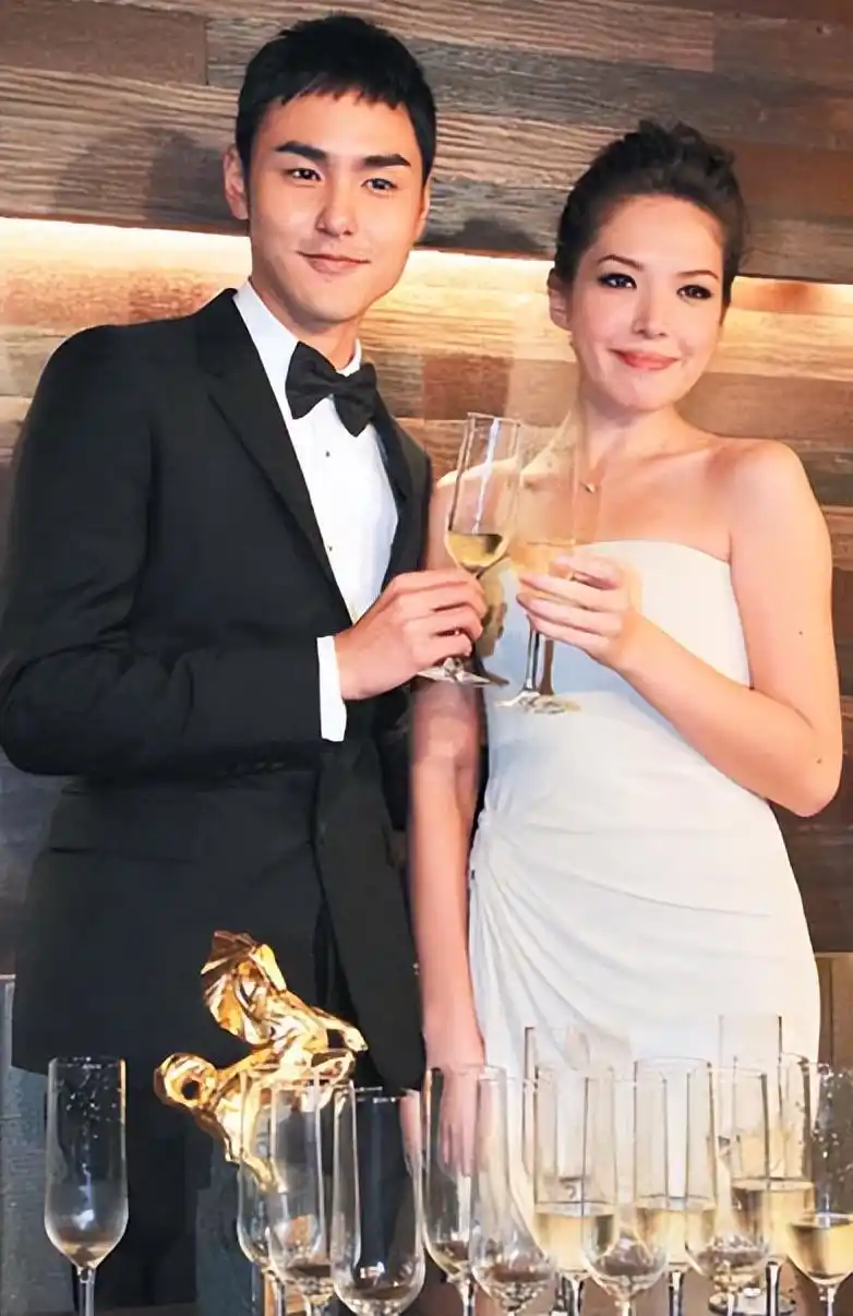许玮甯:和阮经天纠缠8年,和李湘儿子闪婚闪离,最后嫁浪子邱泽
