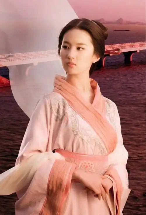 刘亦菲的这几张古装照,重新定义了她的颜值巅峰!_美人_貂蝉_一身
