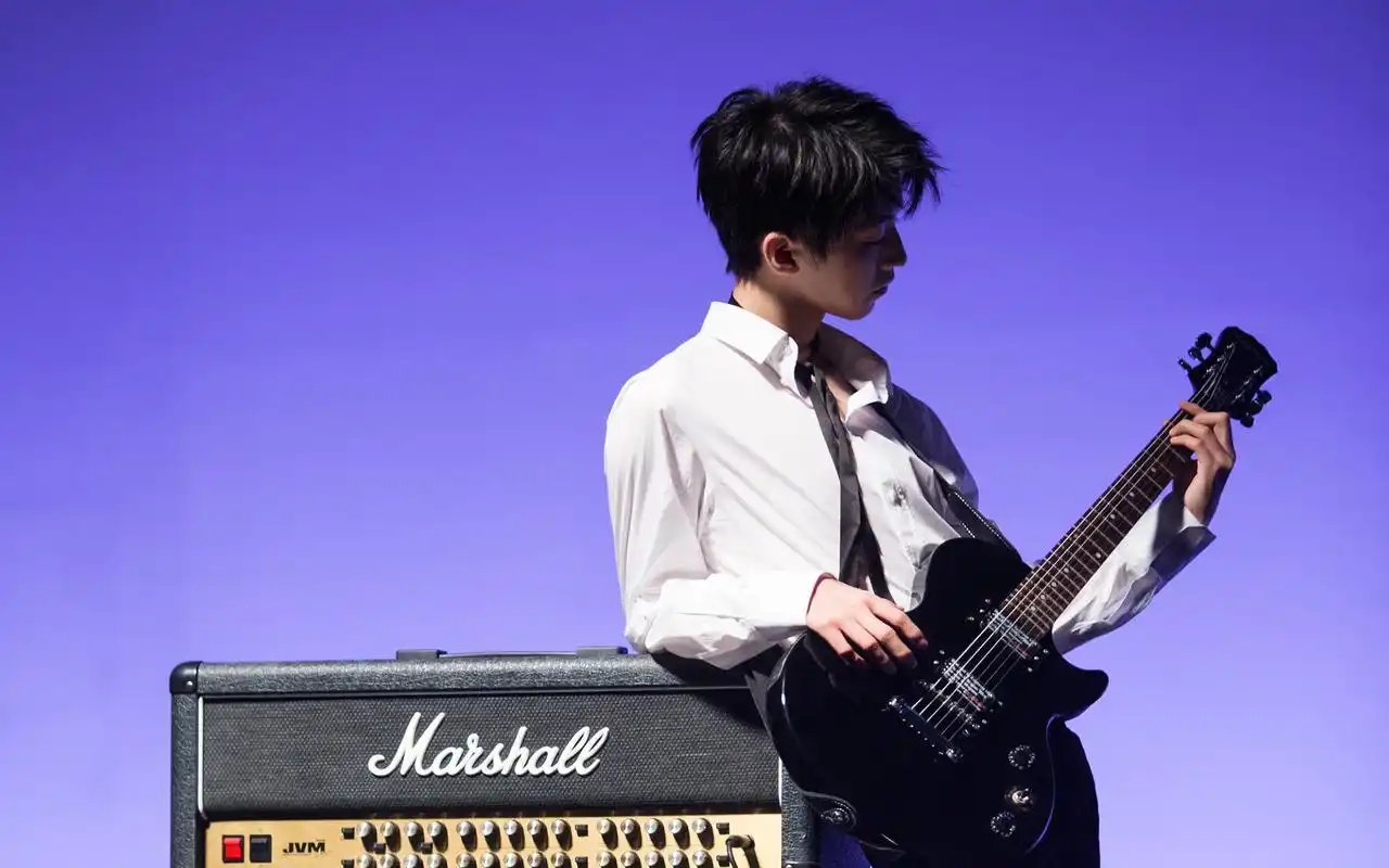 tfboys王俊凯帅气写真图片桌面壁纸