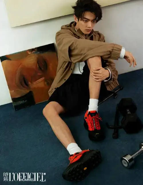 许凯时装男士七月封面