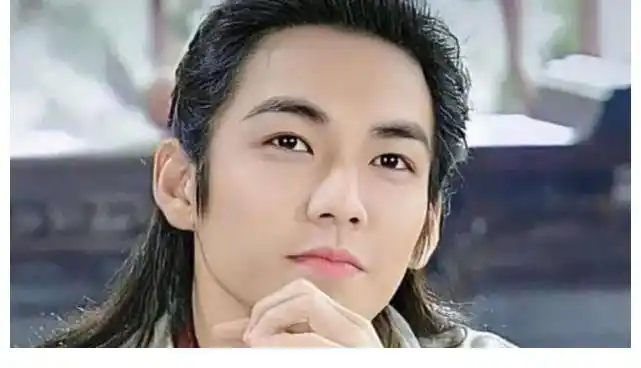 焦恩俊年轻最帅照片