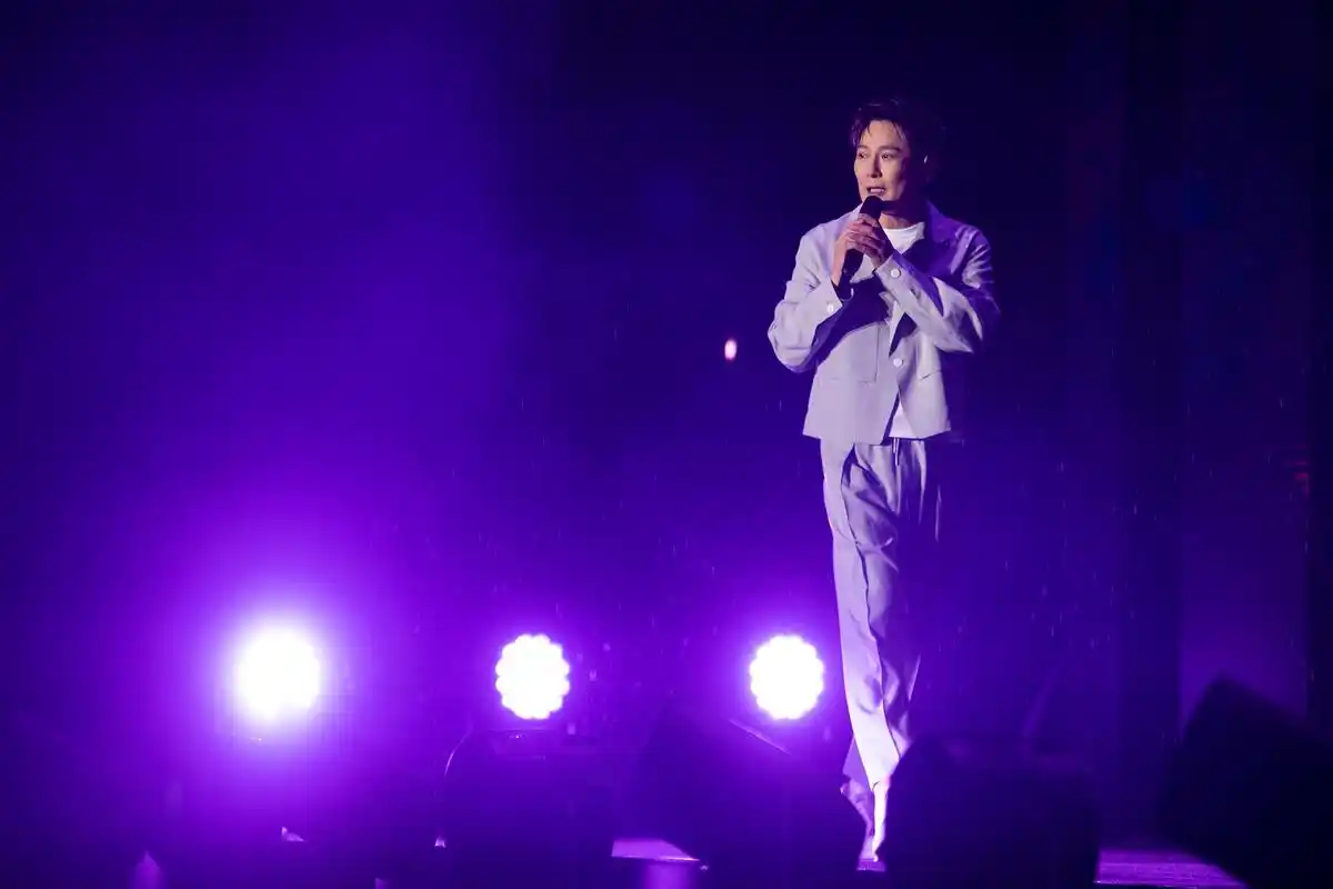 情歌王子张信哲传递音乐新理念,未来式2.0巡演大连站圆满收官