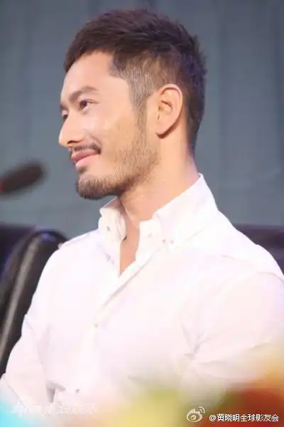 黄晓明这样的胡子怎么留