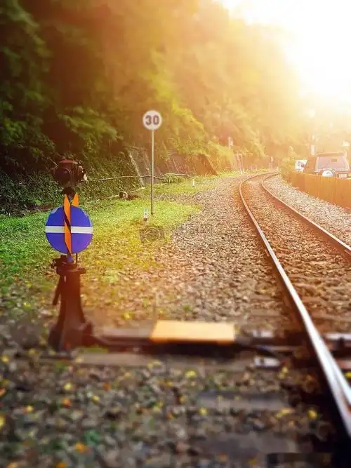 马黎张悦朗诵暖暖的旧时光作者碑林路人