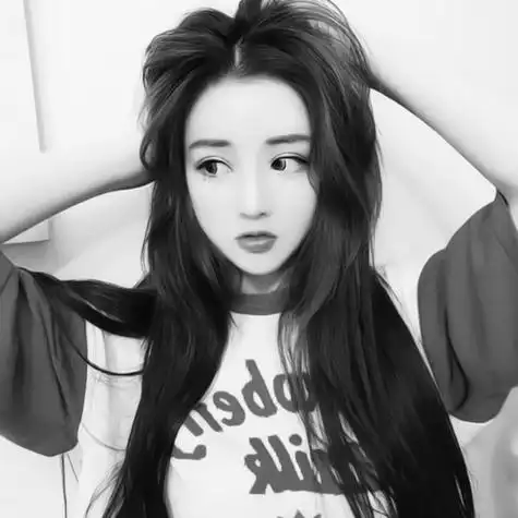 黑白美女头像