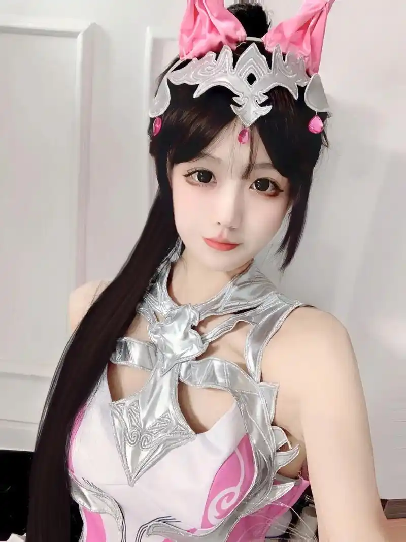 哥#斗罗大陆 #小舞cos - 抖音