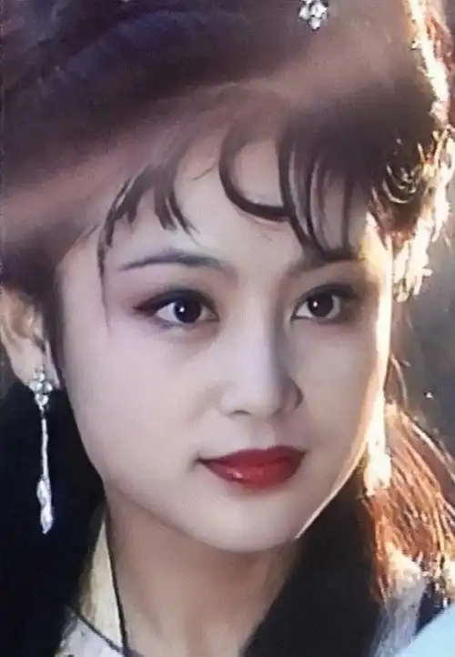 陈红18岁时旧照公开天然五官楚楚动人真是天生的大美人