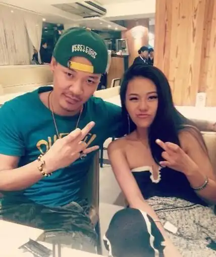 李秋泽个资料李秋泽女朋友及图片家庭背景