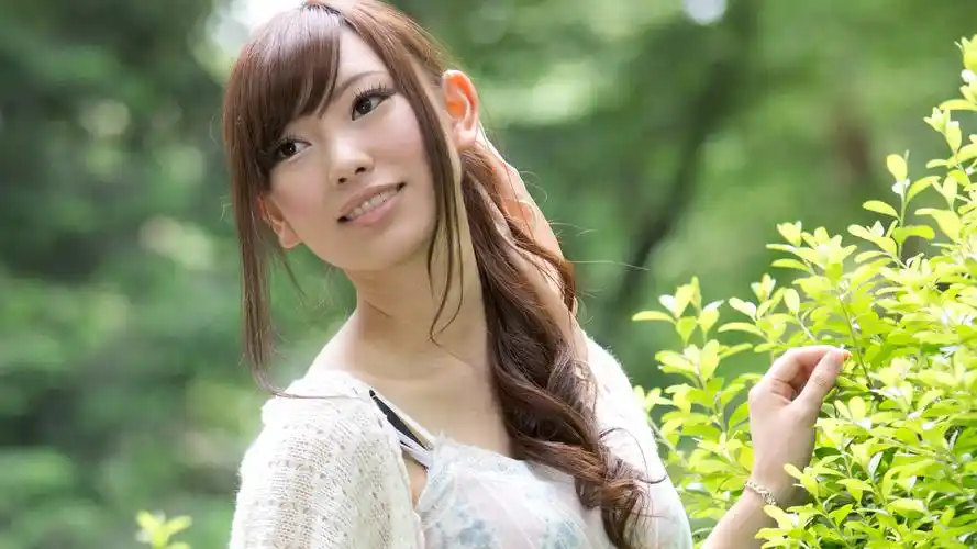 小马哥出品-1920x1080像素美女高清壁纸欣赏(十二)