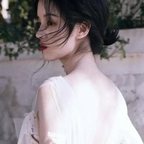 温柔优雅侧脸美人_唯美女生头像图片_扣扣居