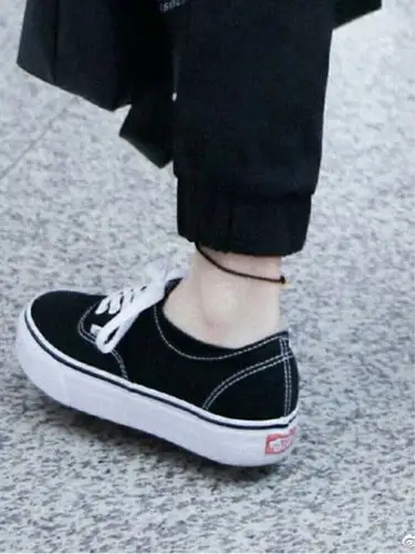 小马哥身上莫名的苏点_脚链_马嘉祺_影视_明星娱乐资讯