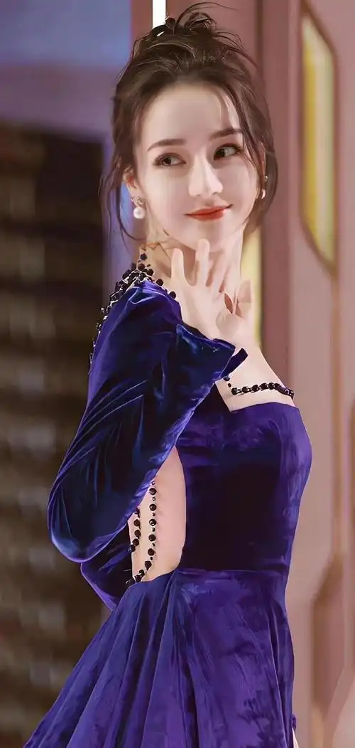 性感女神迪丽热巴演技与美貌集于一身美得让人移不开眼