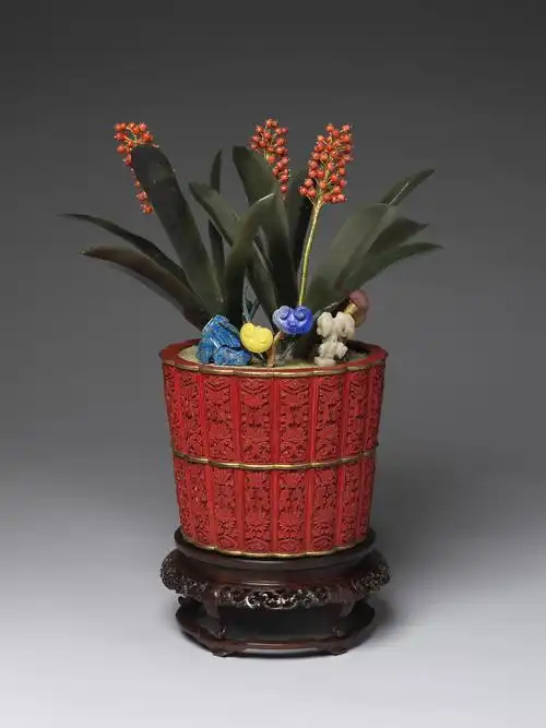 清 万年青盆景 台北故宫博物院藏