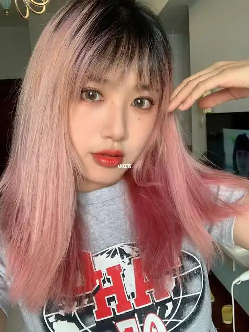 姐妹们漂发尴尬期换什么颜色啊啊