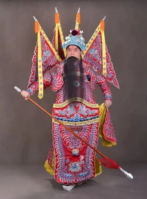 京剧老生杜镇杰:用心把人物演"活"